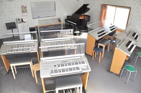 ヤマハ音楽教室のための大きなレッスンルーム