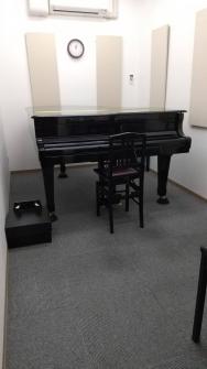 グランドピアノ個室