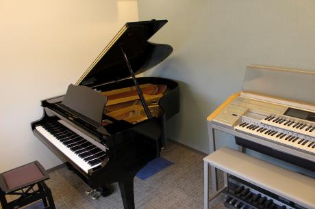 ピアノレッスン室