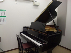 個人ピアノレッスン室